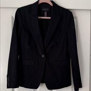Banana Republic Women's Classic Black Blazer Size: 10 NWOT ✨